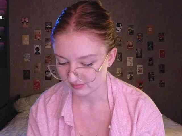 NicoleEniston webcam