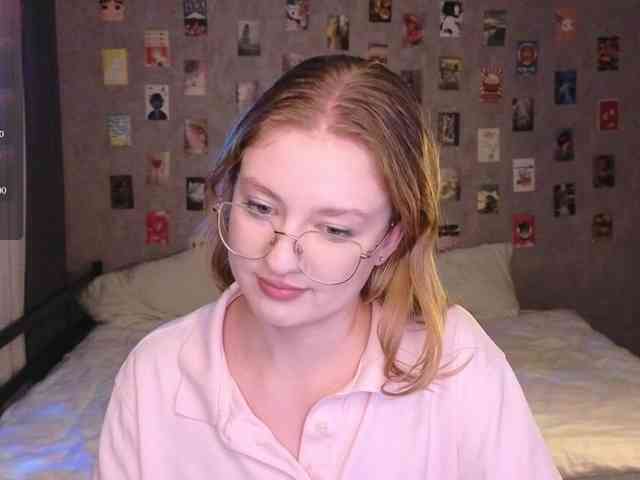 NicoleEniston webcam