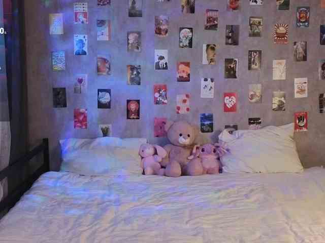 NicoleEniston webcam