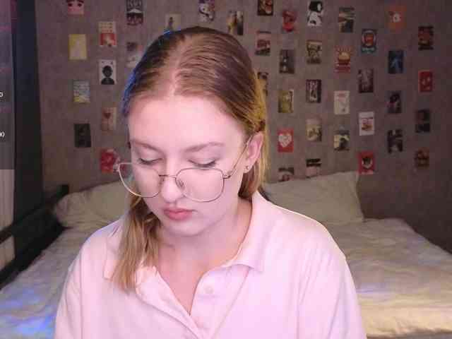 adult chat room NicoleEniston