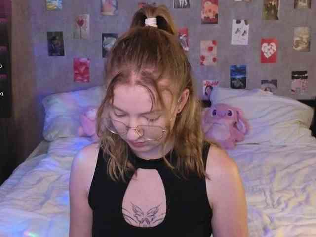 NicoleEniston webcam