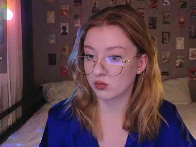 NicoleEniston webcam