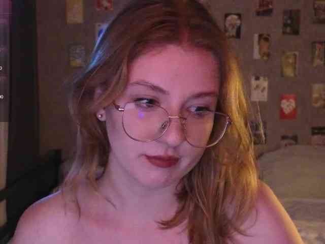 NicoleEniston webcam
