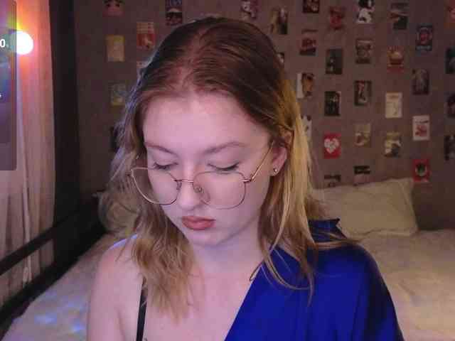 NicoleEniston webcam