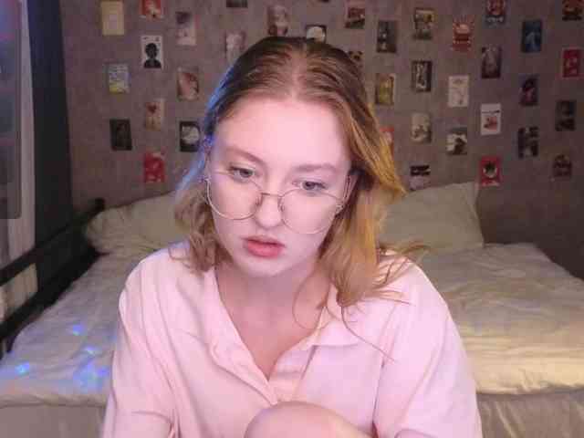 NicoleEniston webcam