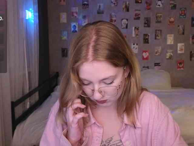 NicoleEniston webcam
