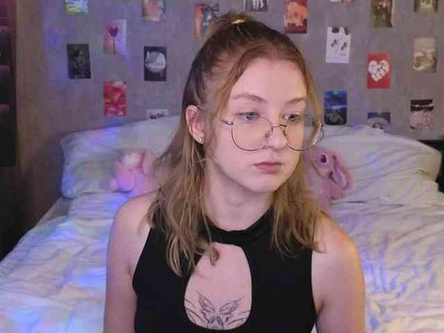 NicoleEniston webcam