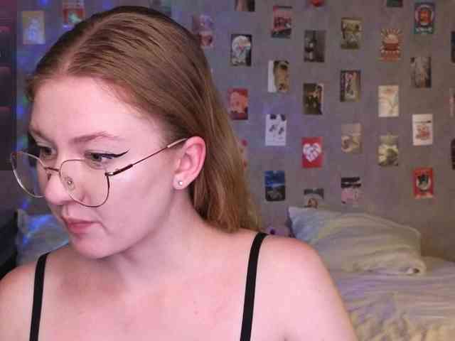NicoleEniston webcam