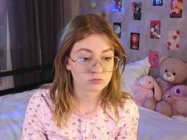 NicoleEniston webcam
