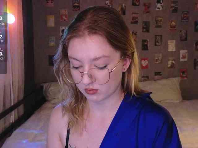 NicoleEniston webcam