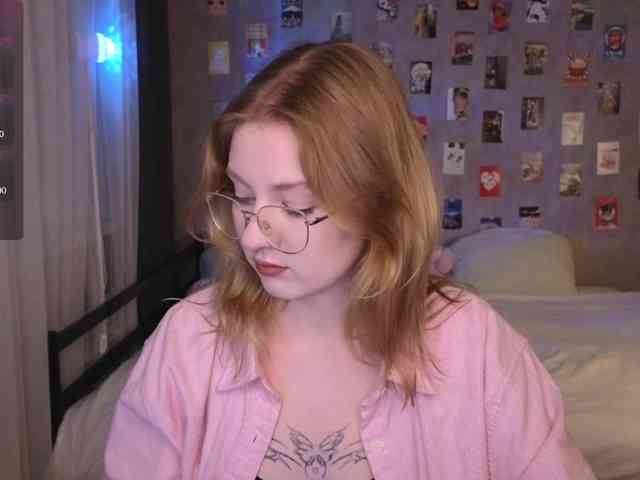 NicoleEniston webcam