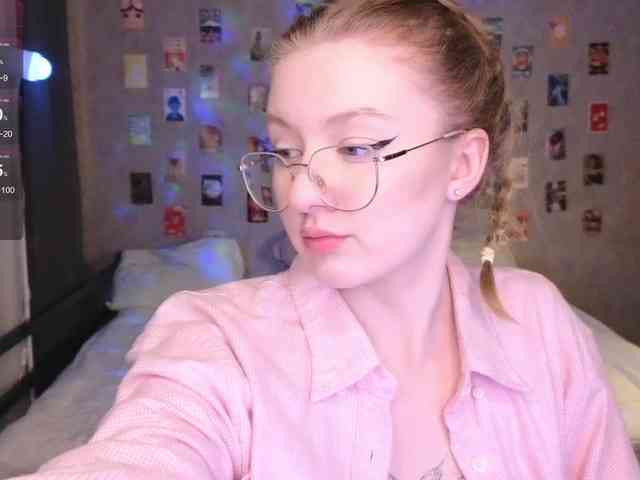 NicoleEniston webcam
