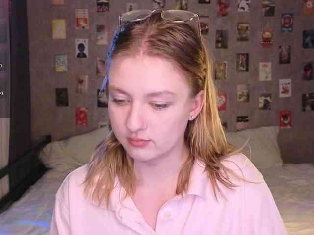NicoleEniston webcam