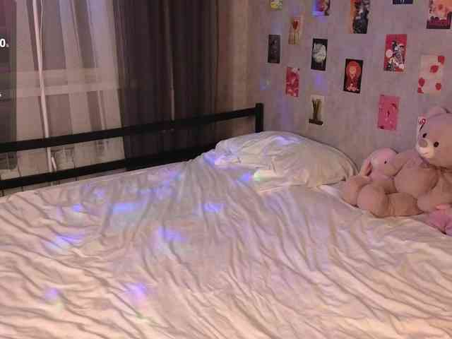 NicoleEniston webcam