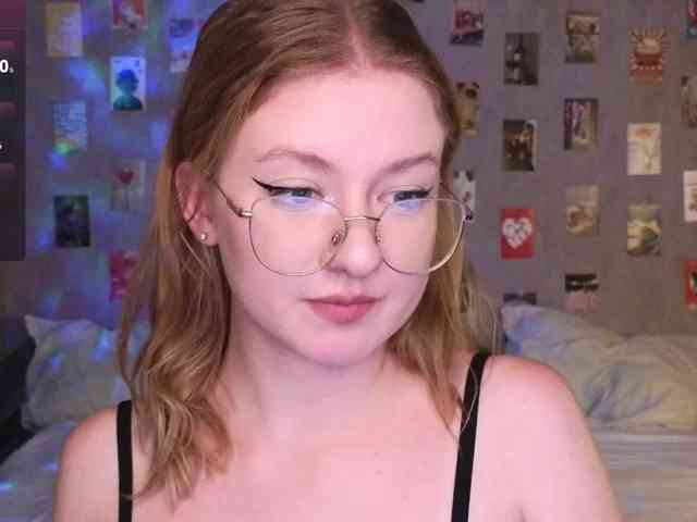 NicoleEniston webcam