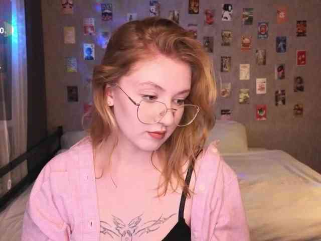 NicoleEniston webcam