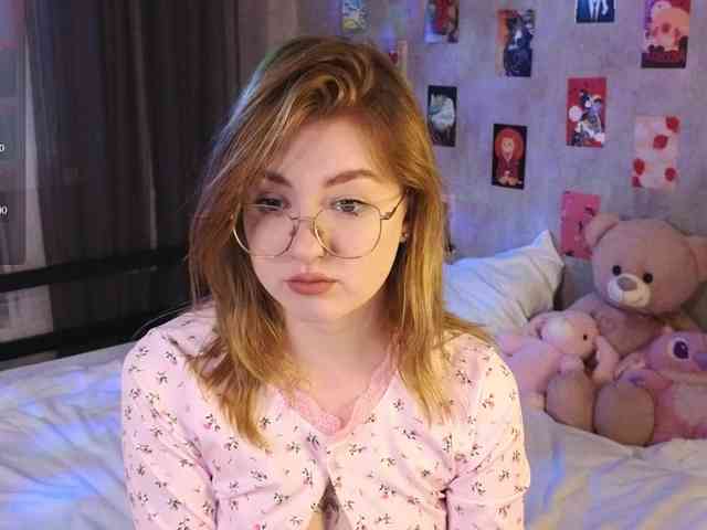 NicoleEniston webcam