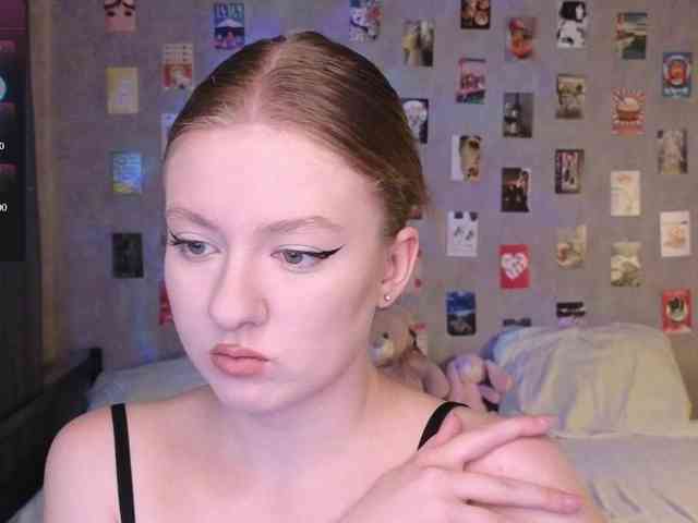 NicoleEniston webcam