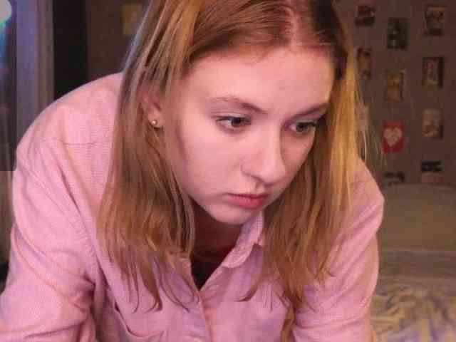 NicoleEniston webcam