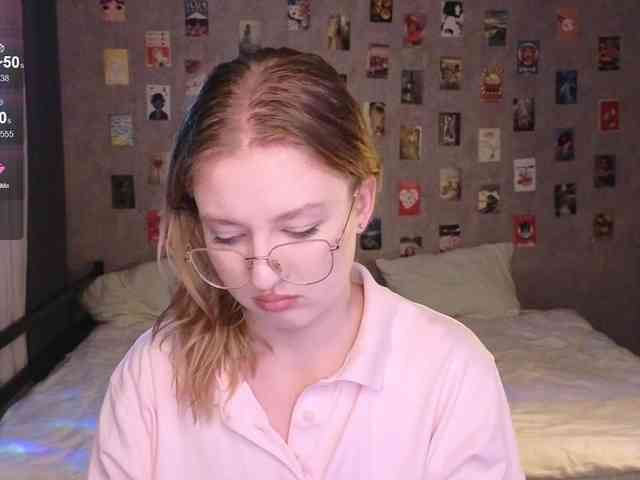 NicoleEniston webcam