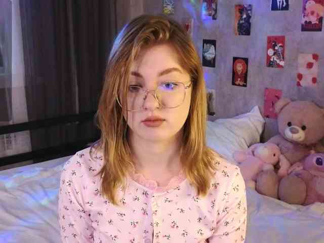 NicoleEniston webcam