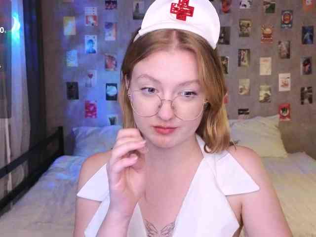 NicoleEniston webcam