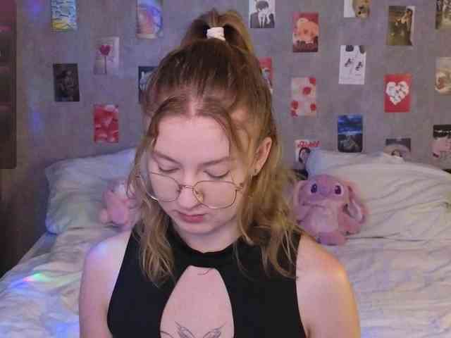 NicoleEniston webcam