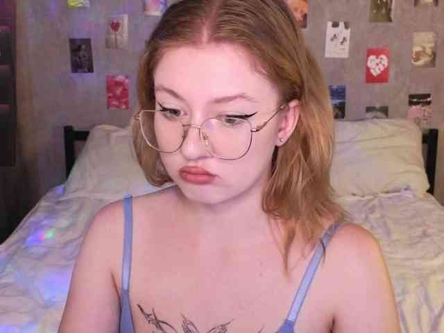 NicoleEniston webcam