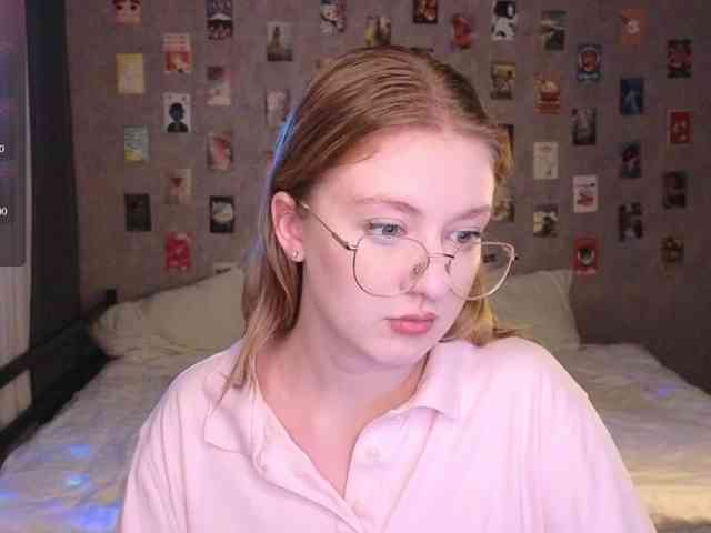 NicoleEniston webcam