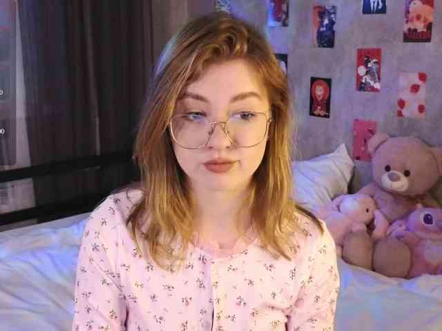 NicoleEniston webcam