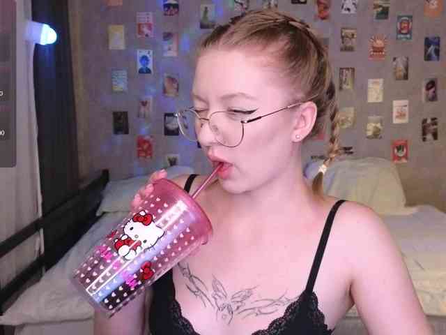 NicoleEniston webcam