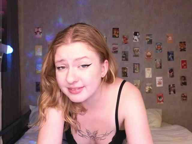 NicoleEniston webcam