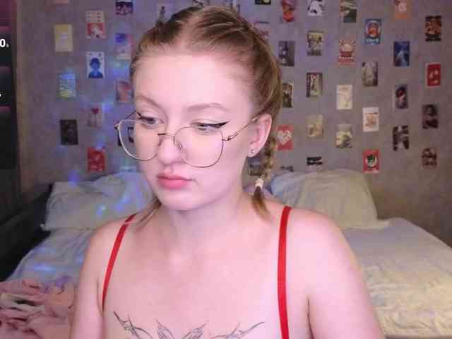 NicoleEniston webcam