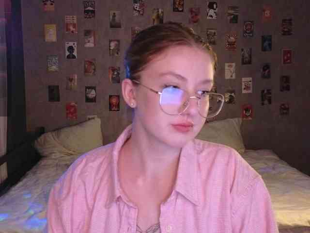 NicoleEniston webcam