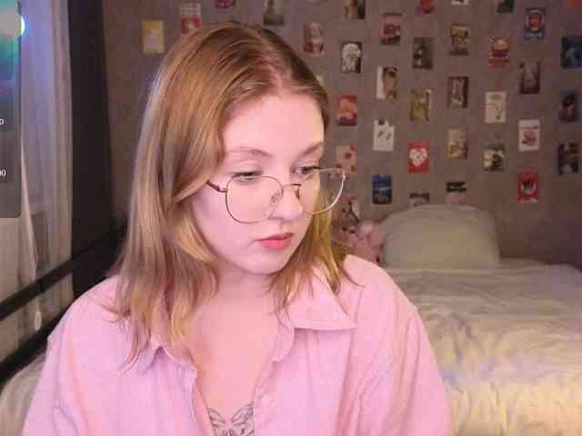 NicoleEniston webcam