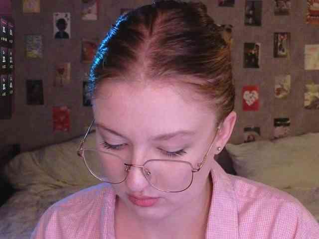 NicoleEniston webcam