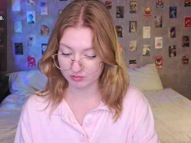 NicoleEniston webcam