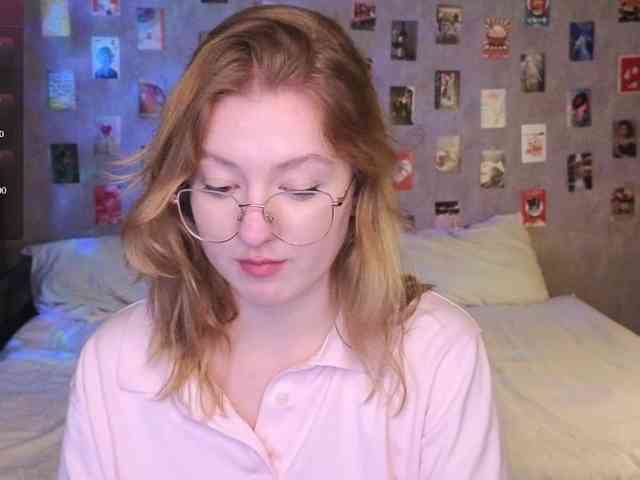 NicoleEniston webcam