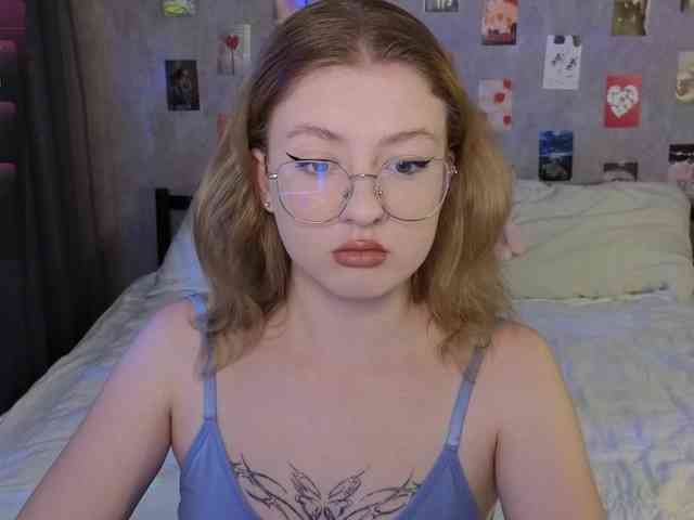 NicoleEniston webcam