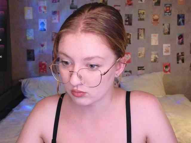 NicoleEniston webcam