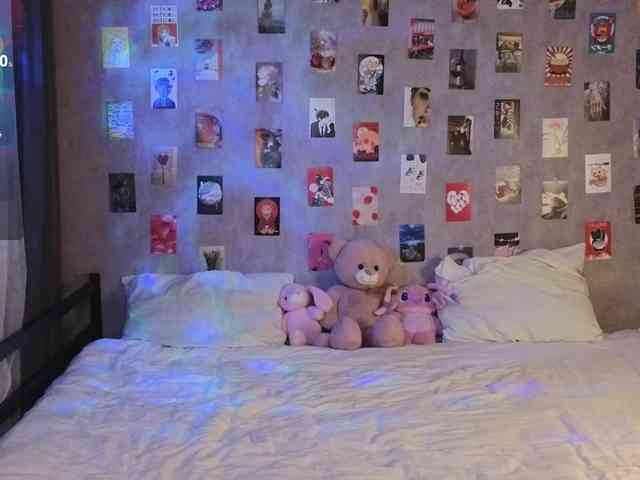 NicoleEniston webcam