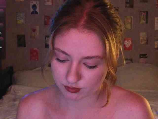 NicoleEniston webcam