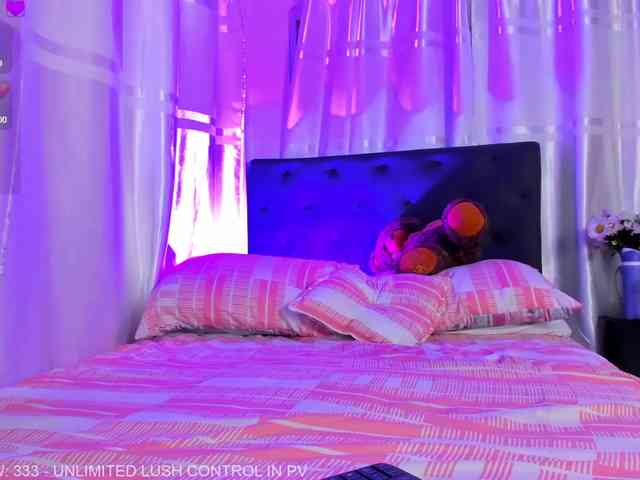 Riley-Black webcam