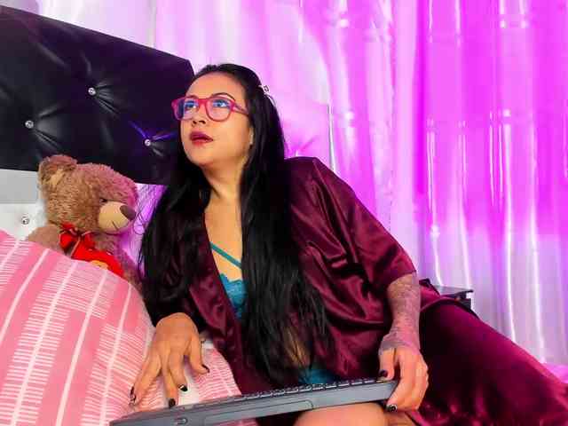 Riley-Black webcam