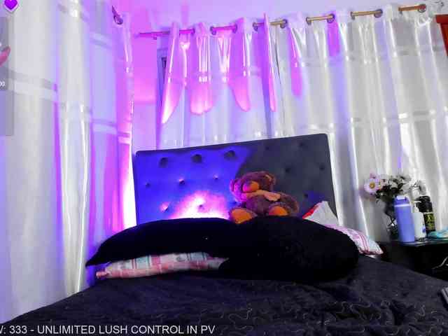 Riley-Black webcam