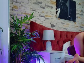 JessyBee Porn Show