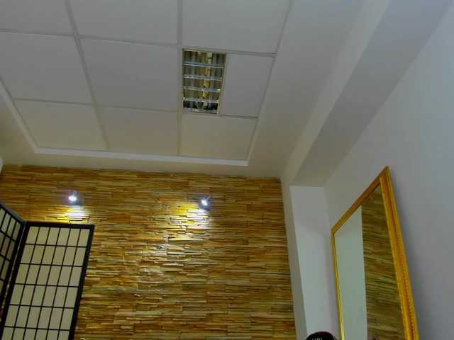 JessyBee's BongaCams show and profile