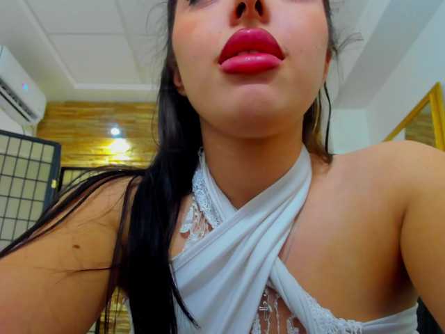 JessyBee's BongaCams show and profile