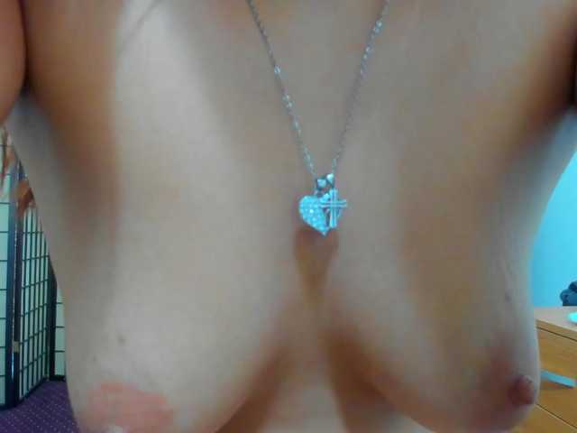 JessyBee's BongaCams show and profile