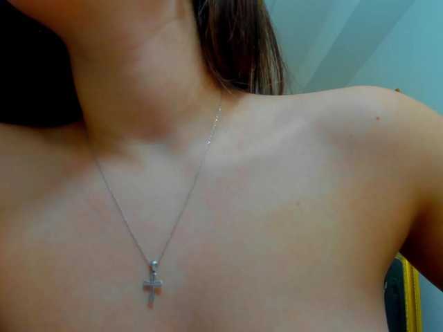 JessyBee's BongaCams show and profile